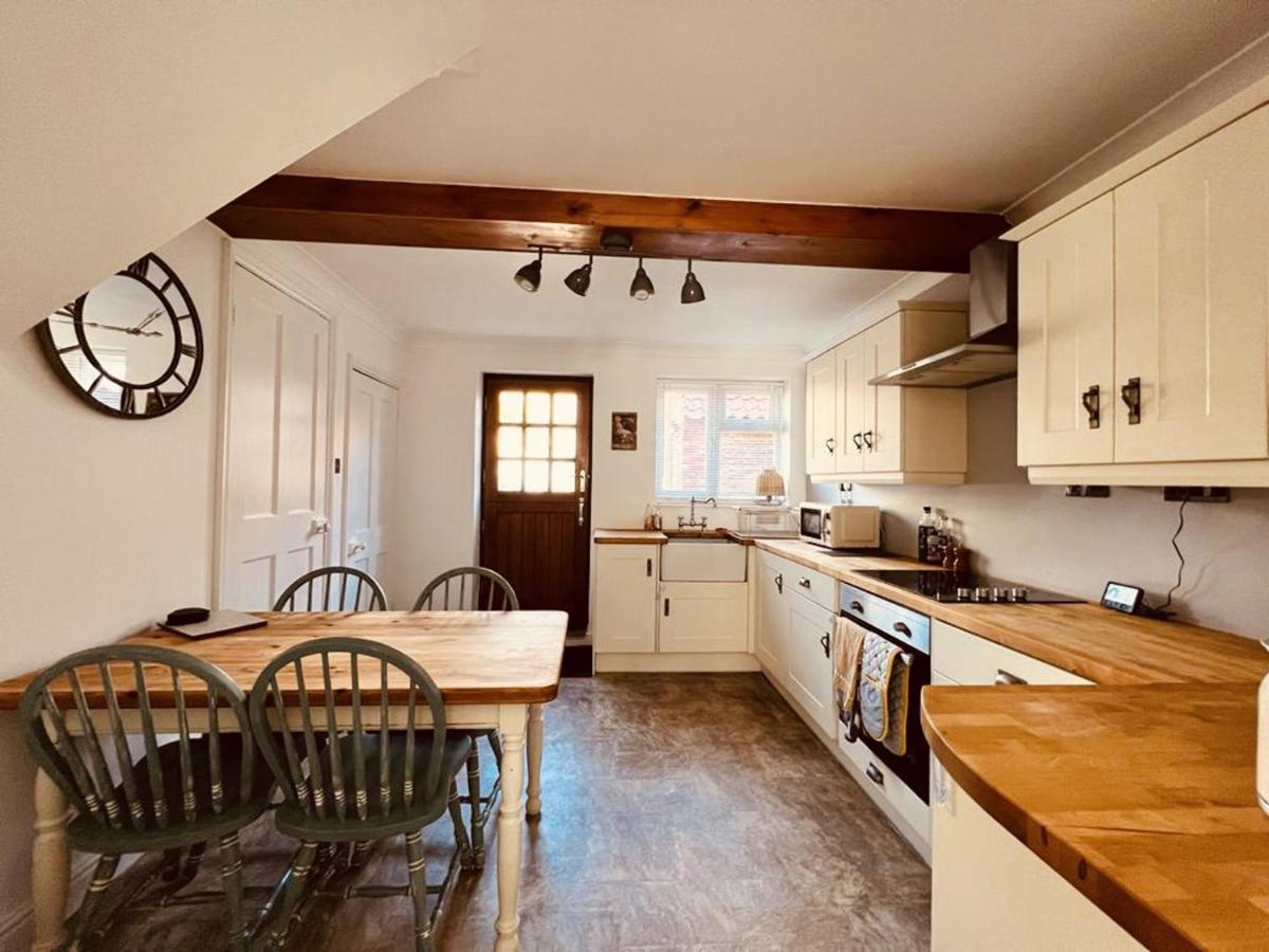 Cosy Cottage Four Miles From Lincoln City Centre Eksteriør billede